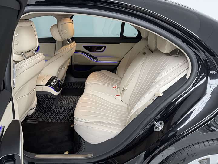 Фото 6 - Mercedes-Benz S-Class