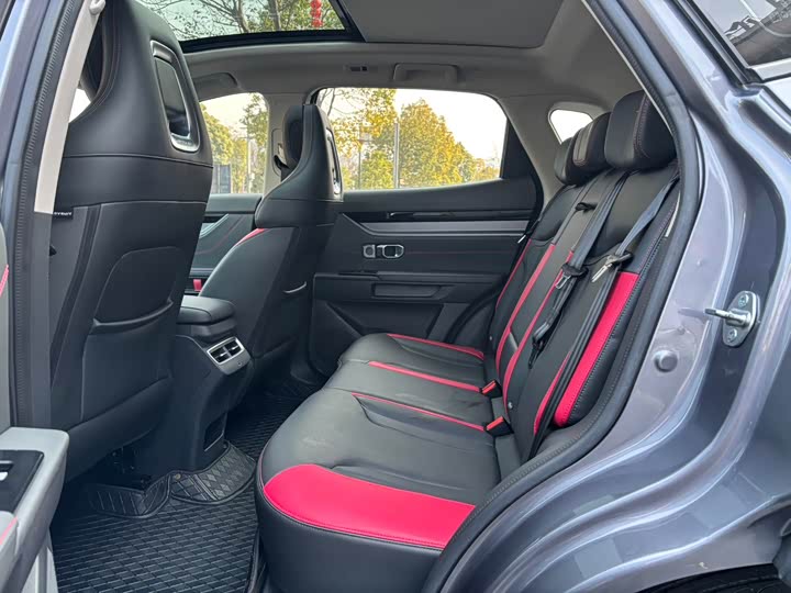 Photo 5 - Jetour Dashing