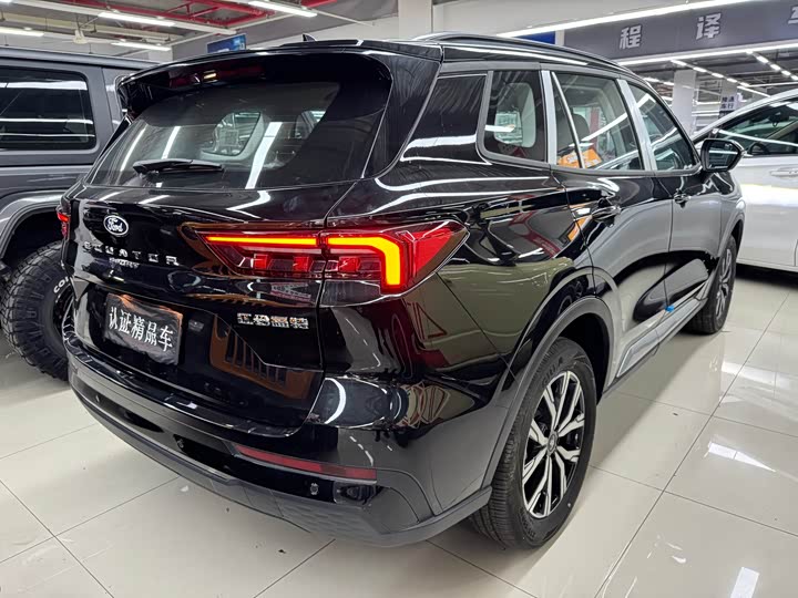 Фото 5 - Ford Equator Sport