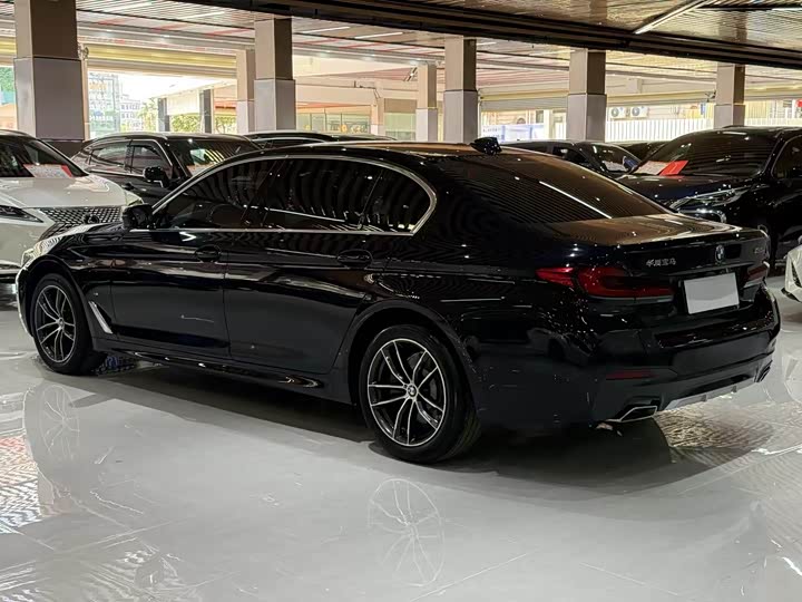 Zdjęcie 3 - BMW 5 Series