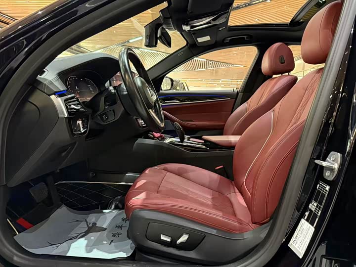 Zdjęcie 4 - BMW 5 Series