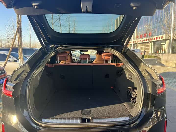 Фото 5 - Nio EC6