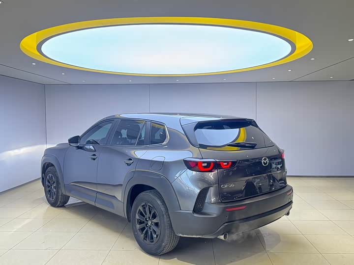 Photo 4 - Mazda CX-50