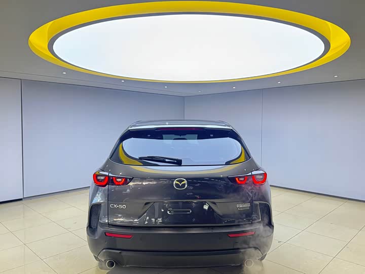 Photo 5 - Mazda CX-50