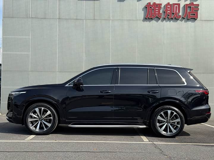 Фото 7 - LiXiang One