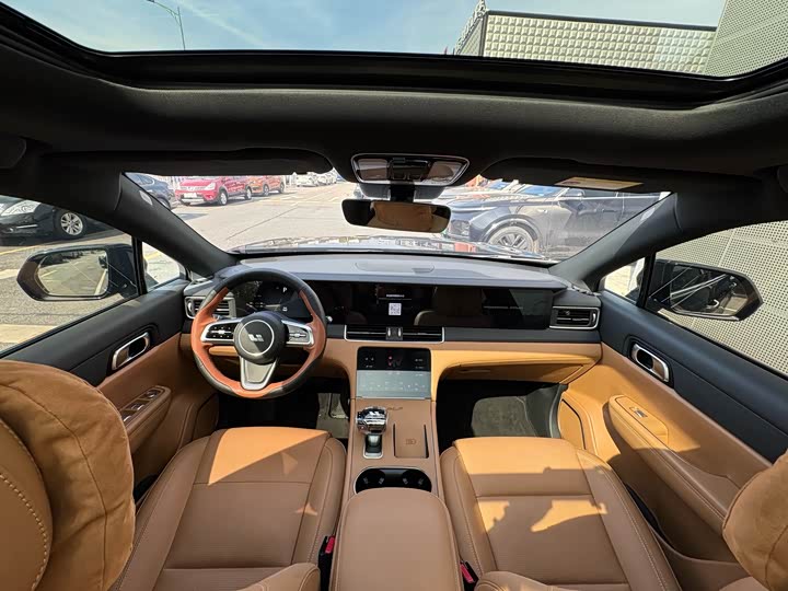 Фото 9 - LiXiang One