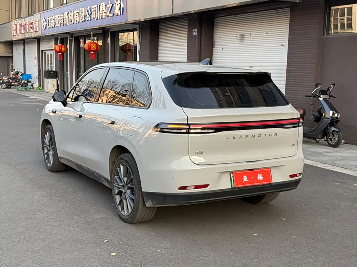 Фото 9 - Leapmotor C10