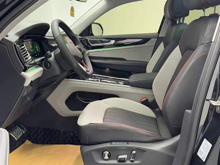 Photo 4 - Volkswagen Teramont X