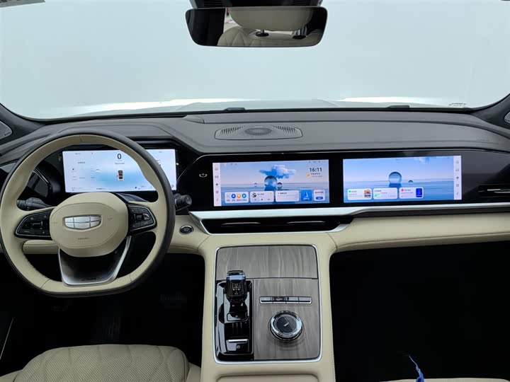 Фото 9 - Geely Monjaro