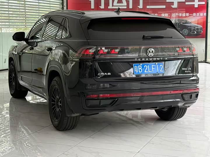Photo 8 - Volkswagen Teramont X