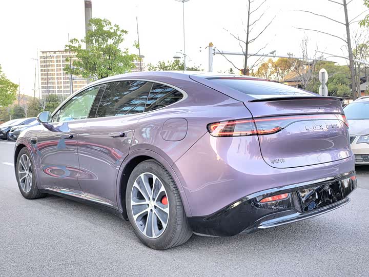 Фото 4 - Luxeed R7