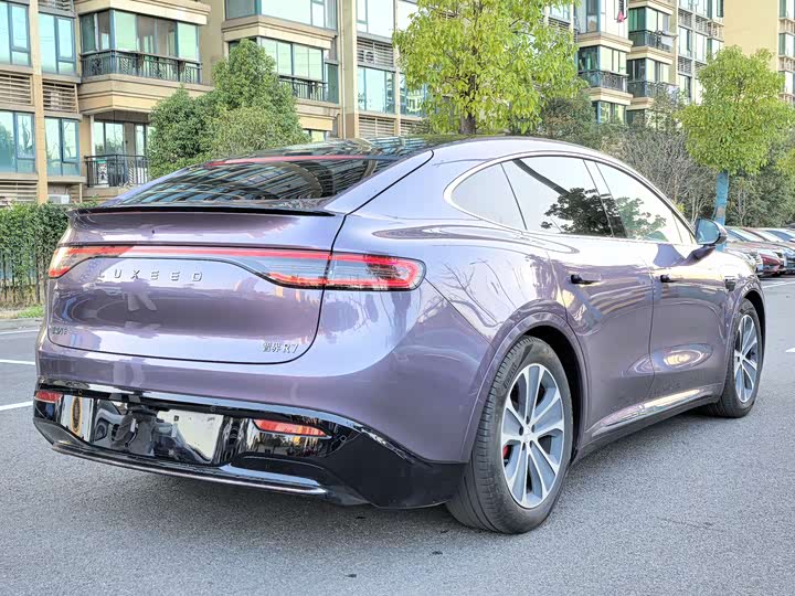 Фото 6 - Luxeed R7