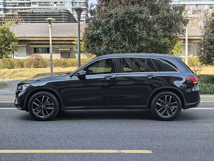 Фото 4 - Mercedes-Benz GLC-Class