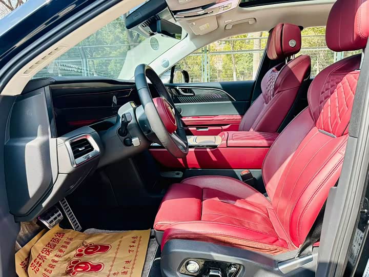 Фото 5 - Hongqi E-HS9