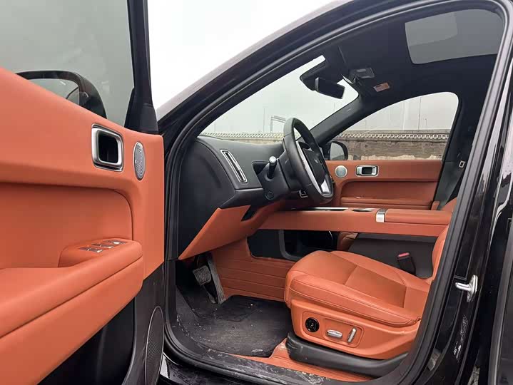 Photo 4 - LiXiang L6