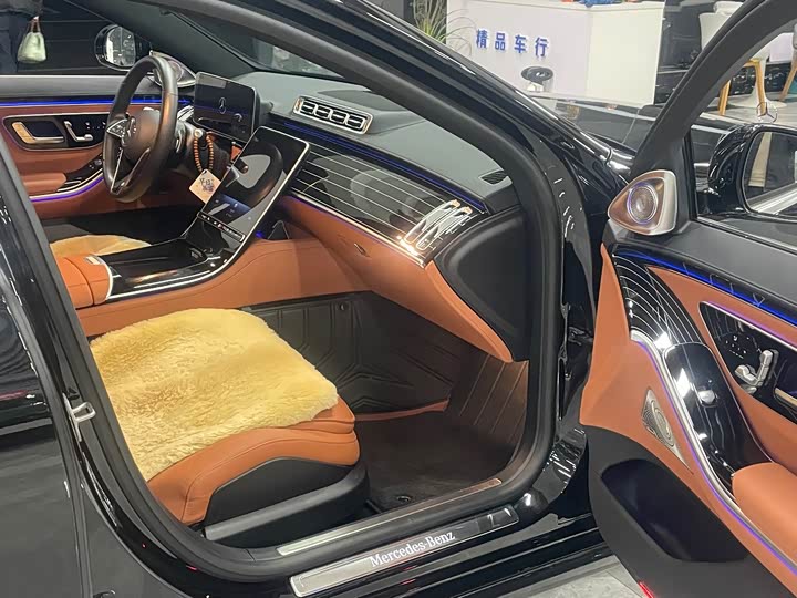 Фото 9 - Mercedes-Benz S-Class