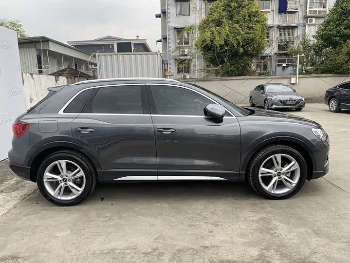 Фото 4 - Audi Q3