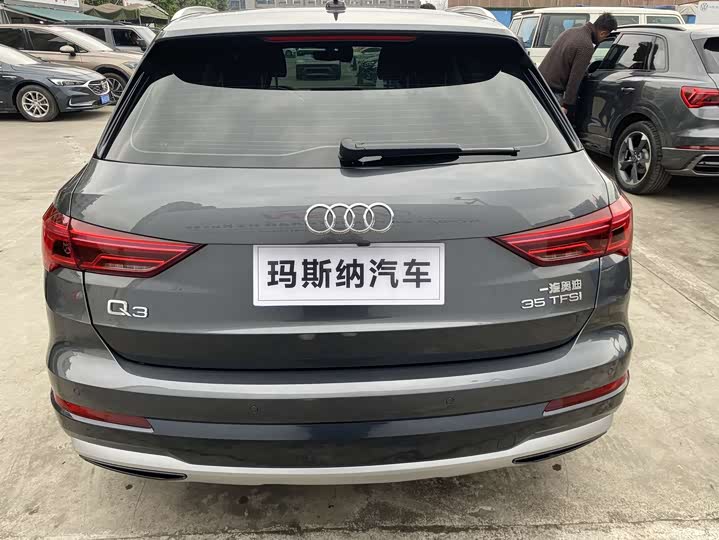 Фото 5 - Audi Q3