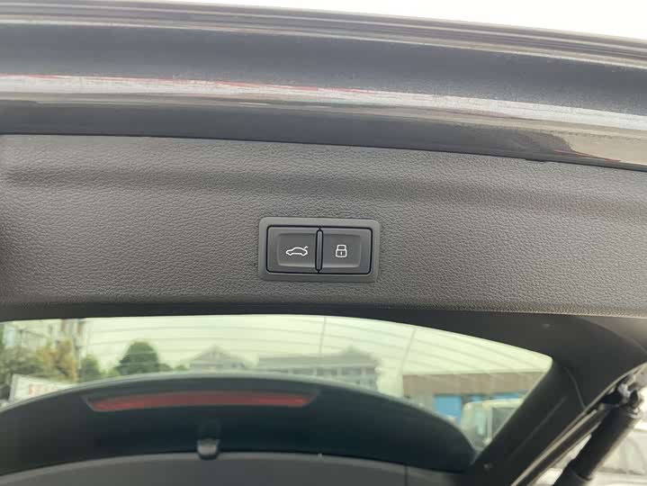 Фото 7 - Audi Q3