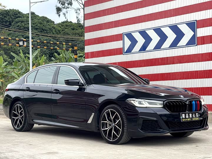 Фото 3 - BMW 5 Series