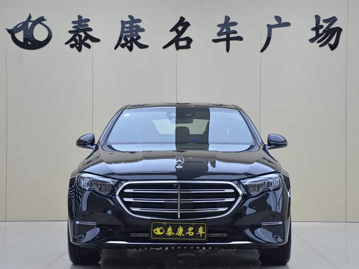 Фото 2 - Mercedes-Benz E-Class