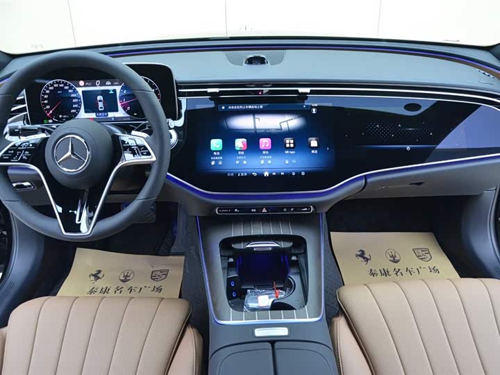 Фото 6 - Mercedes-Benz E-Class