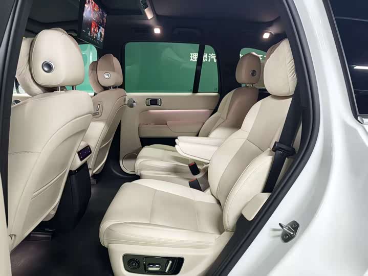 Фото 9 - LiXiang L8