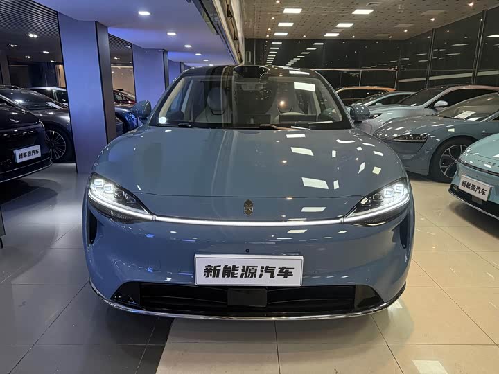 Фото 2 - Luxeed R7