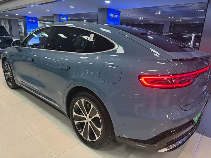 Фото 8 - Luxeed R7