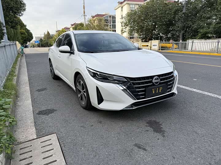 Фото 3 - Nissan Sylphy