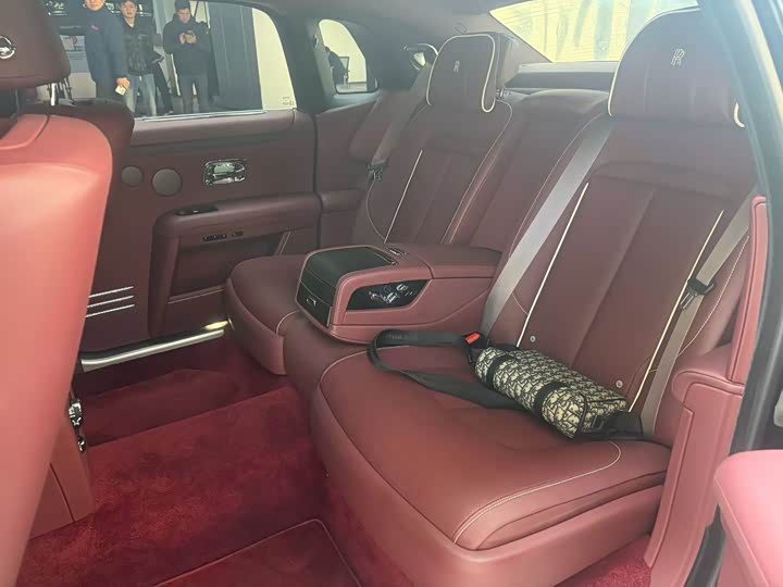 Фото 9 - Rolls-Royce Ghost