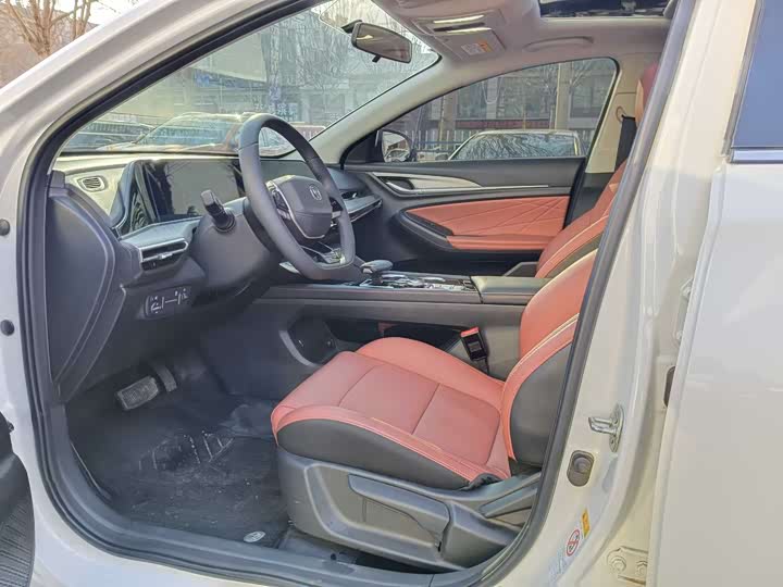 Фото 8 - Changan Eado Plus