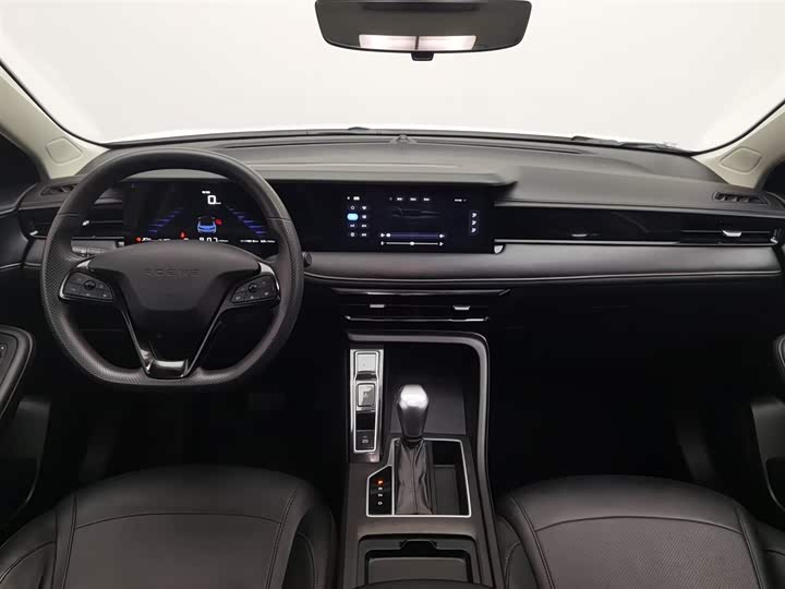 Фото 5 - Roewe i5