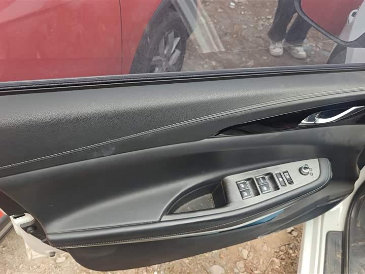 Фото 7 - Changan Raeton CC