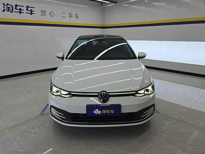 Фото 2 - Volkswagen Golf