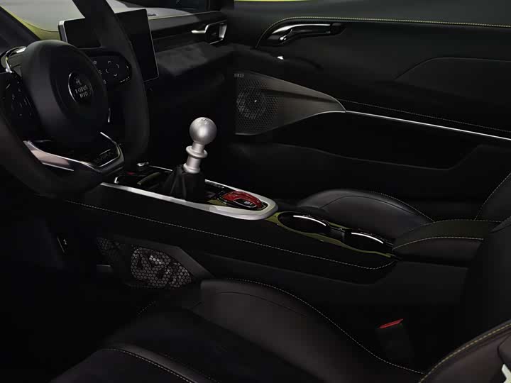 Фото 7 - Lotus Emira