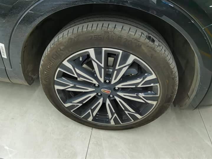 Photo 6 - Hongqi HS5