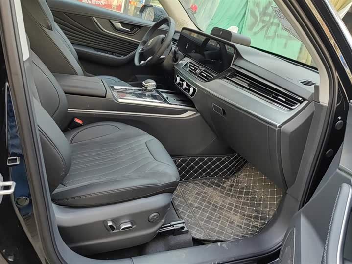 Photo 8 - Hongqi HS5