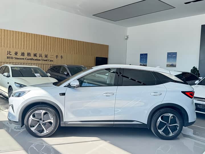 Фото 3 - BYD Yuan Plus