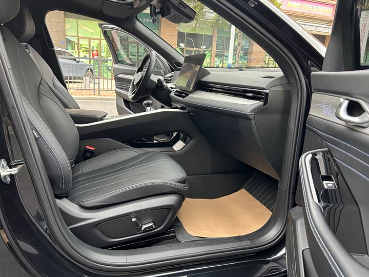 Фото 7 - Geely Preface