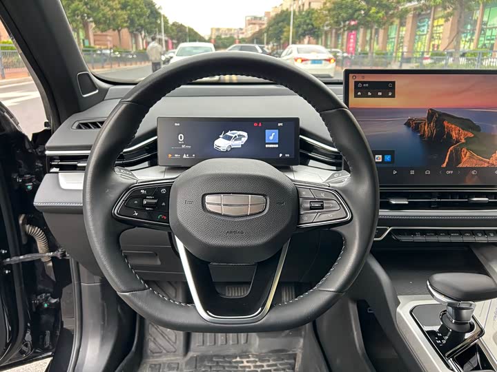 Фото 9 - Geely Preface