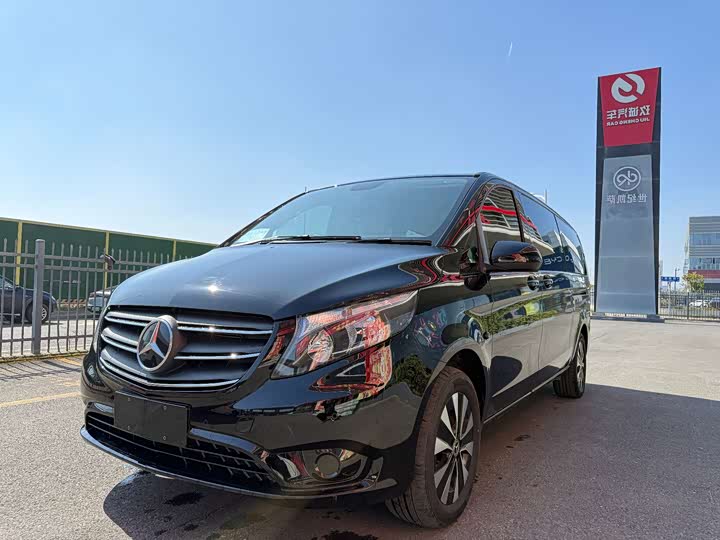 Фото 1 - Mercedes-Benz Vito
