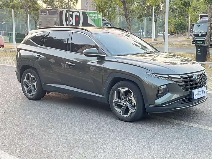 Фото 3 - Hyundai Tucson L