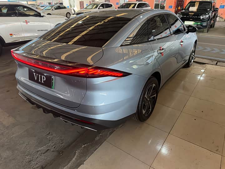 Фото 8 - Geely Galaxy L6