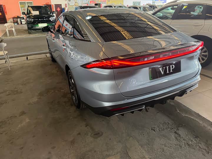 Фото 9 - Geely Galaxy L6