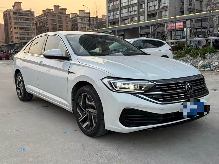 Фото 3 - Volkswagen Sagitar L