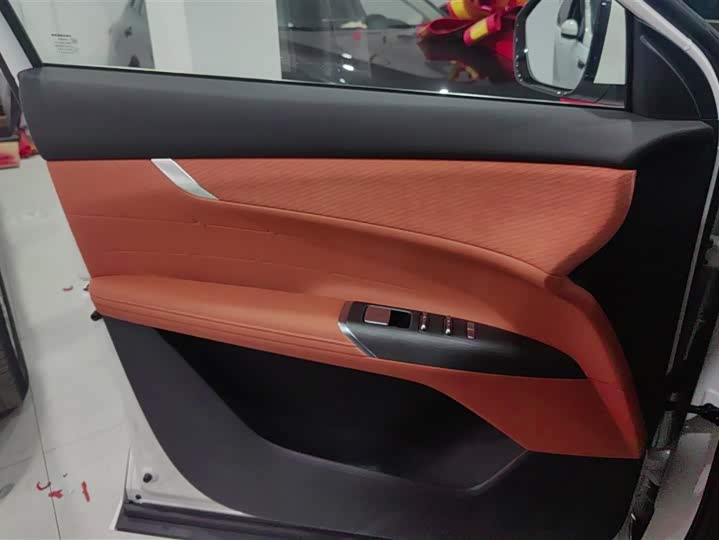 Фото 7 - Changan CS75 Plus