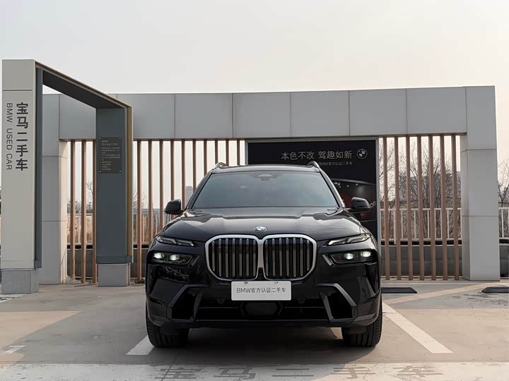 Фото 2 - BMW X7