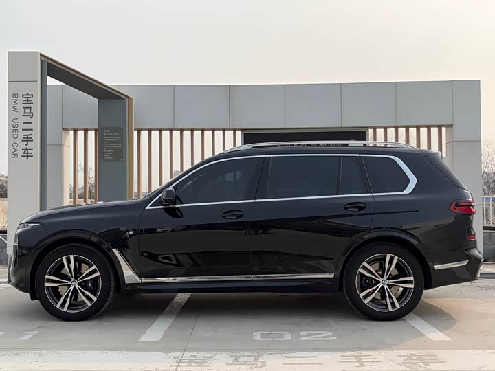 Фото 3 - BMW X7