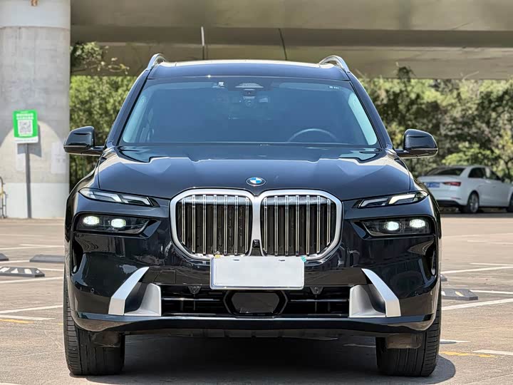 BMW X7 2023 2023款 xDrive40i 领先型豪华套装
